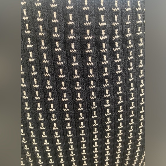 St. John Collection by Marie Gray skirt size 12 - Picture 4 of 6